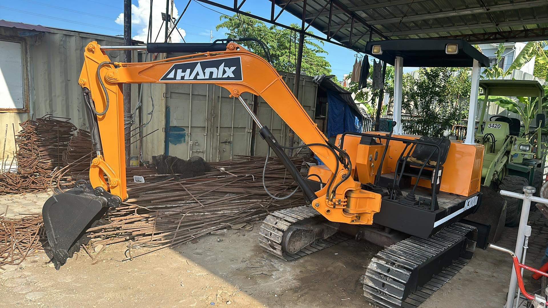 Hanix_N300-2